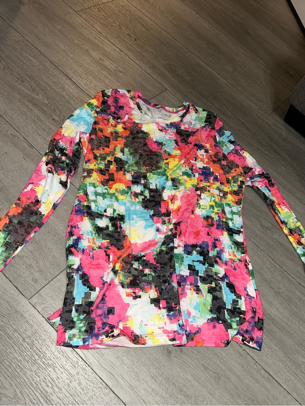 Saucony Women's Multicolor Pixel-Print Top in Pink, Blue, Yellow size XL